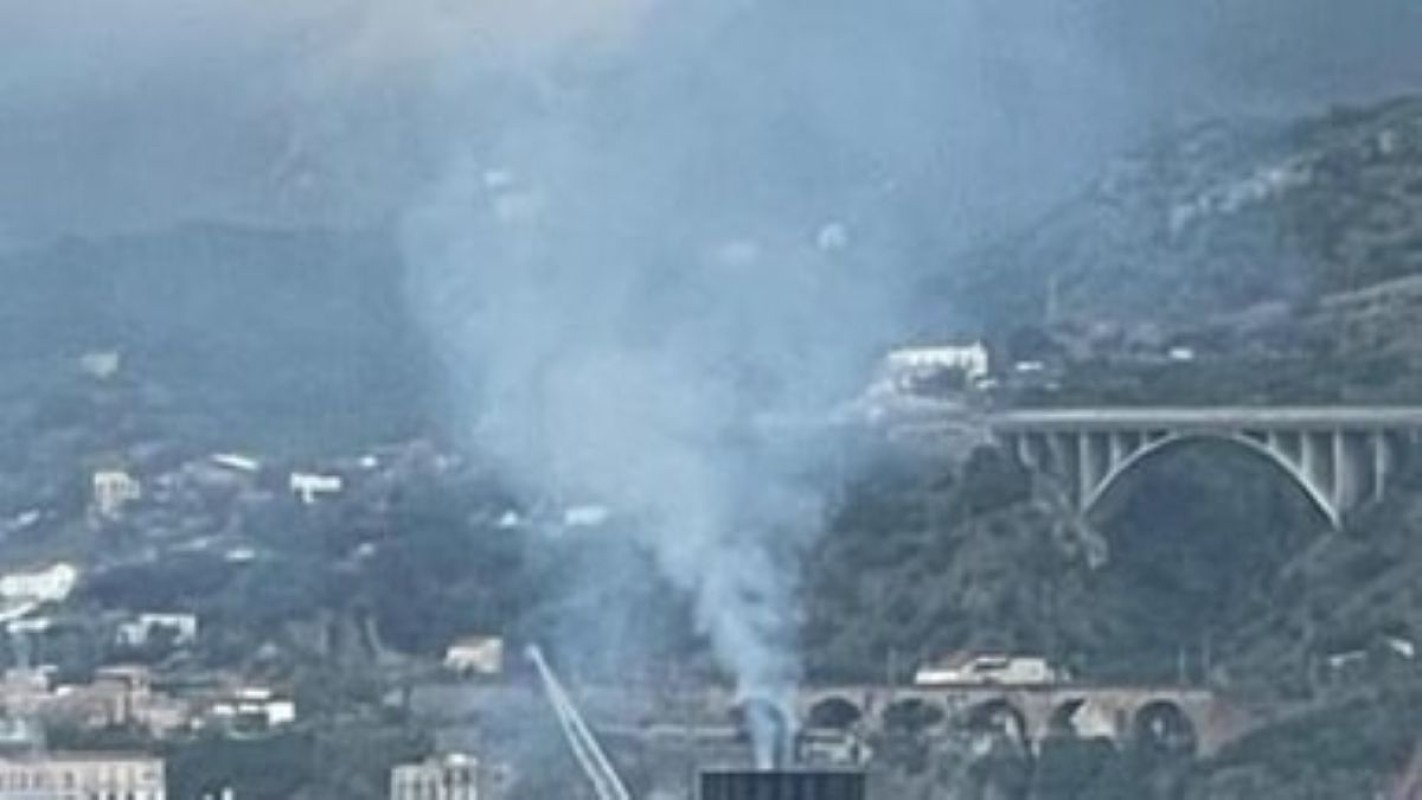 Porti di Napoli e Salerno, ambientalisti in allerta: presentati esposti per fumi sospetti dall’operatività…
