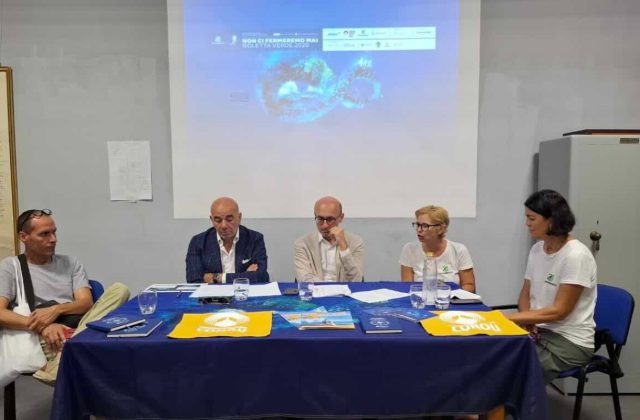 Campania in crisi ambientale: Goletta Verde segnala 15 punti inquinati su 31 controllati