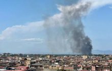 Caivano, fiamme nel deposito abbandonato: paura tra i residenti