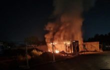 Giugliano, incendio nei container dei rifiuti: preoccupazione per la sicurezza dei cittadini