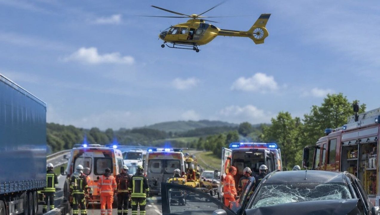 Tragedia sull’A1, un’incidente fatale: giovane di 16 anni perde la vita, famiglie in gravi condizioni