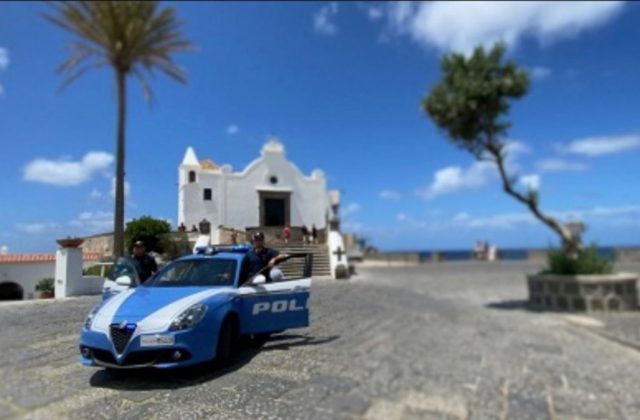 Ischia, minori intossicati da alcol: locale chiuso per 30 giorni dopo il grave incidente