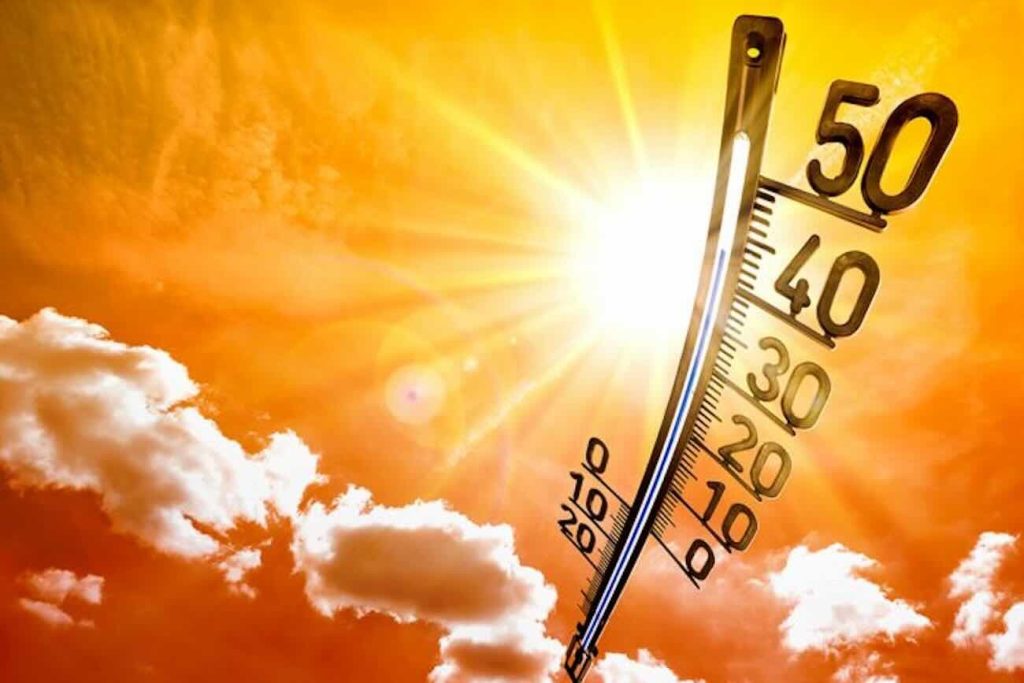Campania in emergenza caldo: ondata di fuoco con termometri oltre 43°C per due settimane