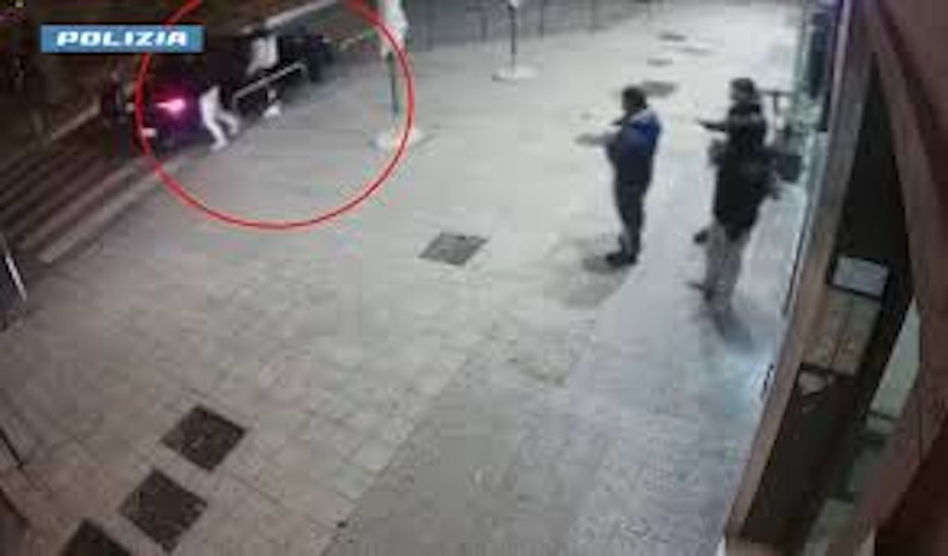 «Napoli, la richiesta di una madre che colpisce: “Lascia il clan, voglio rivederti vivo”»