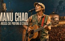 Manu Chao, un artista che fa vibrare Napoli con la sua musica di strada.
