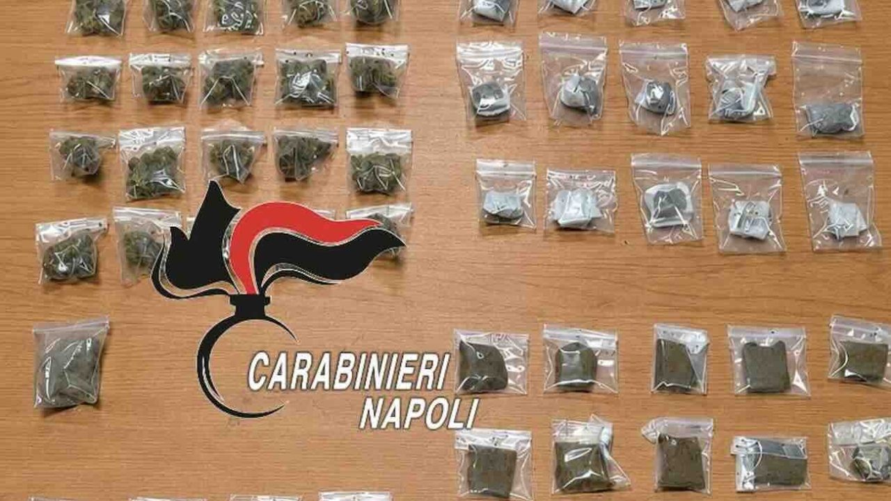 Marano, arrestato spacciatore: sequestrate 81 dosi di droga e 750 euro in contante