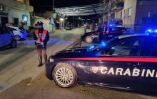 Napoli, blitz della polizia: fermati parcheggiatori abusivi e sequestrate armi illegali
