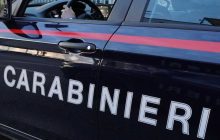 Battipaglia, tensione in strada: giovane accoltellato dopo una lite davanti al bar