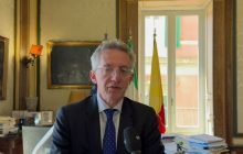 Manfredi si propone: “Pronto a riprendere la guida di Napoli”