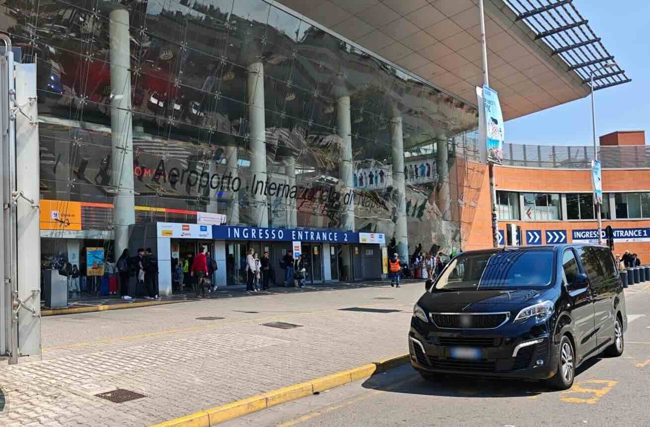 Multa agli Ncc a Capodichino: il Comune gongola, ma i giudici annullano il tutto!