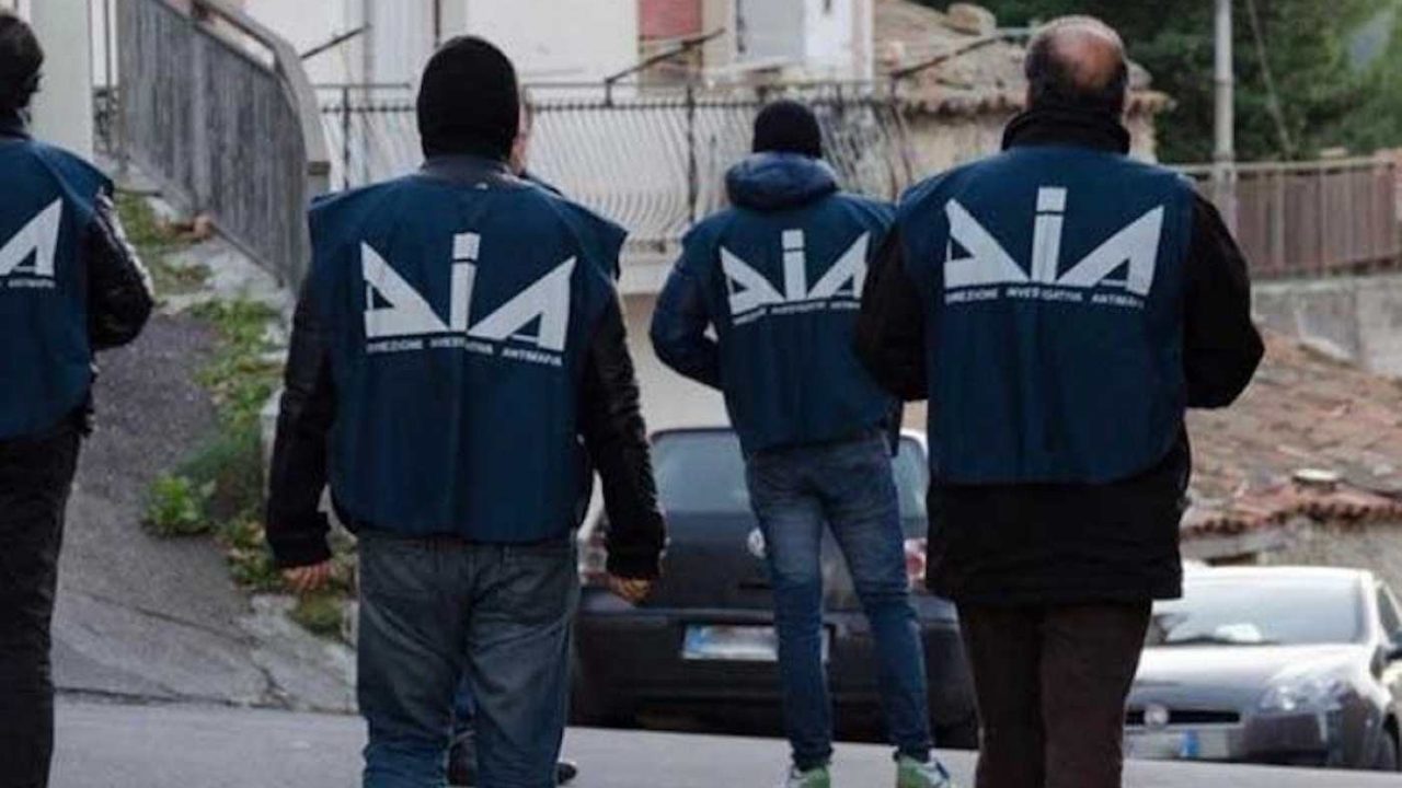 Napoli, la Prefettura alza la guardia: cinque imprese nel mirino per infiltrazioni mafiose