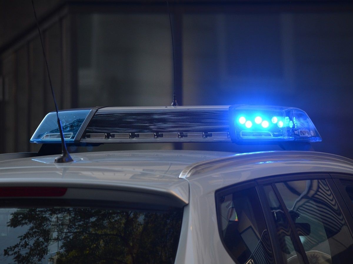 Poggioreale, blitz della Polizia: ritrovata auto rubata nel cuore del quartiere