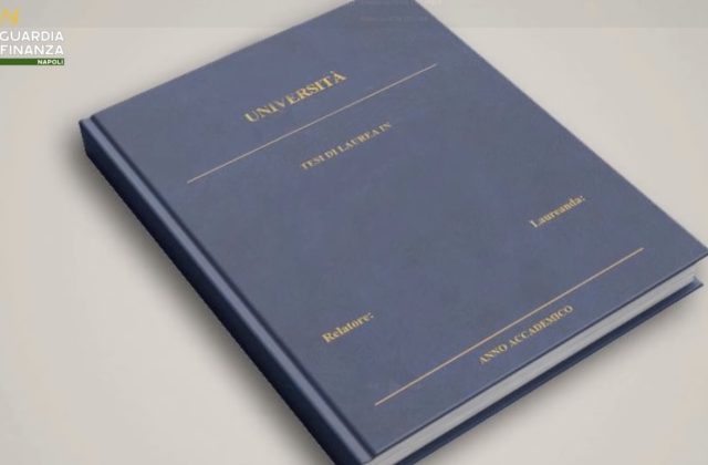 Frodi Universitarie a Napoli: Scoperta una Rete di Diplomi Falsi