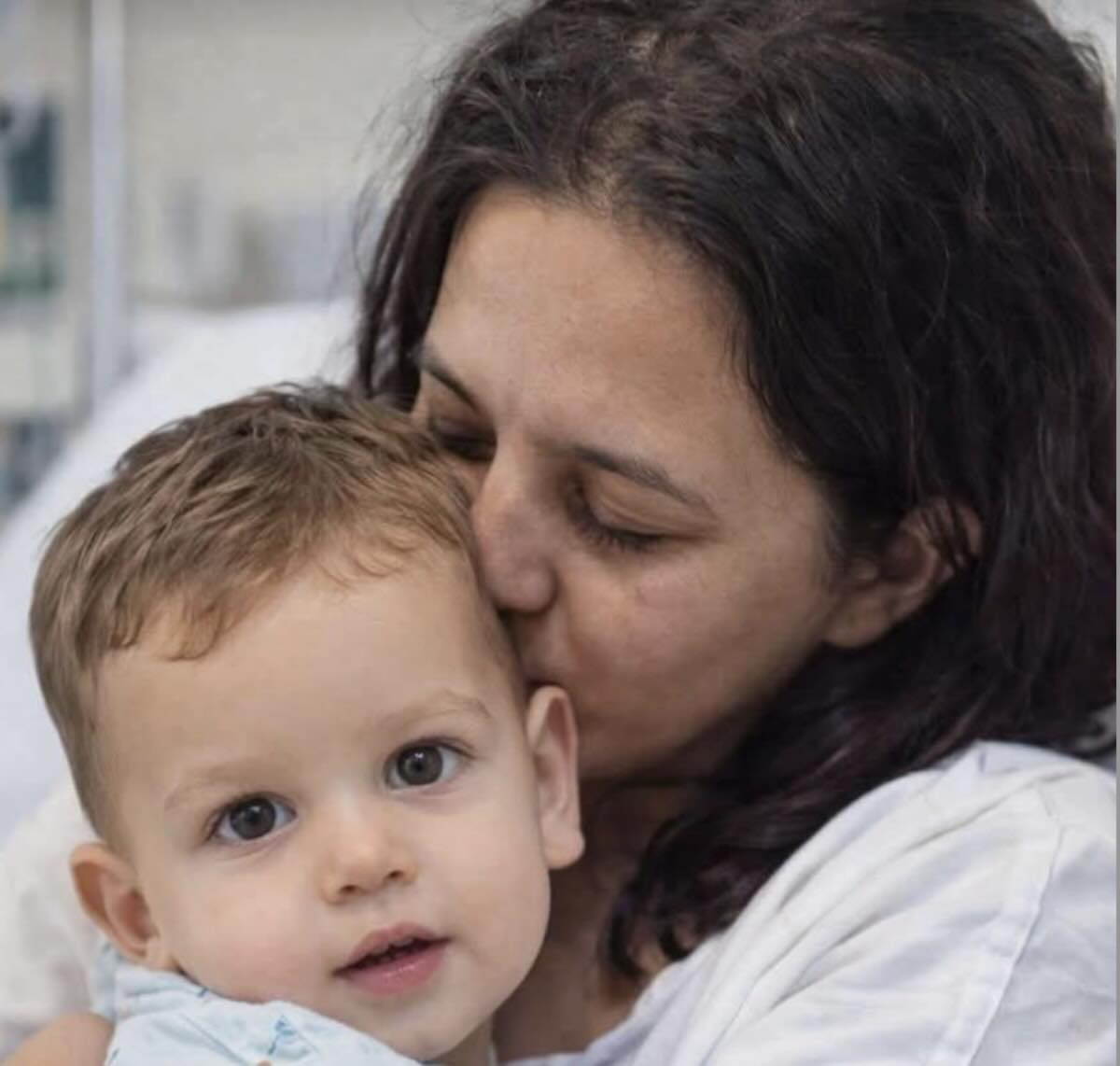 Mamma di Domenico presenta il suo libro «Un cuore bruciato» alla Camera: un messaggio di coraggio e…