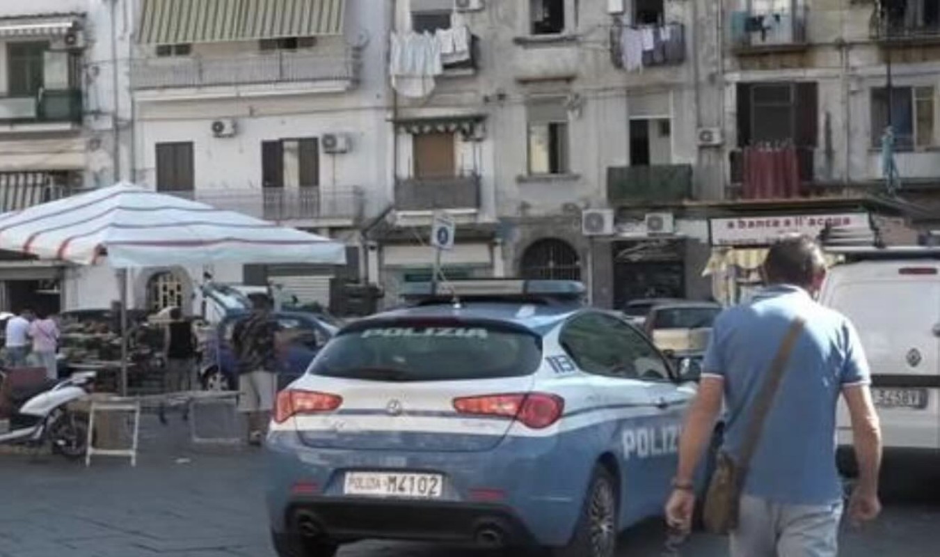 Napoli, colpi di pistola a Porta Capuana: Alessandro Grivano ucciso in piena notte