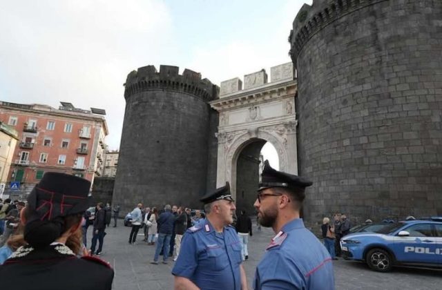 Napoli, controlli straordinari a Porta Capuana e Porta Nolana: 162 identificati in un blitz delle forze…
