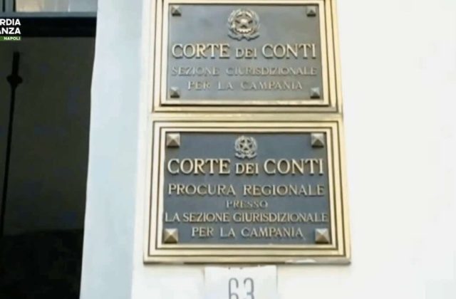 Napoli, manager dell’ente sanitario sotto accusa: spese pazze per oltre 314mila euro