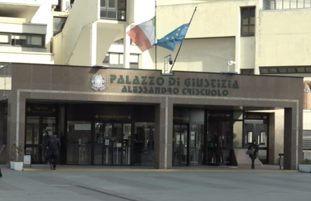 Napoli: risarcimento record per la famiglia del maresciallo colpito da mesotelioma dopo anni di lavoro.