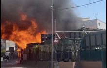 Striano in allerta: incendio devasta fabbrica dismessa, preoccupazione tra i residenti