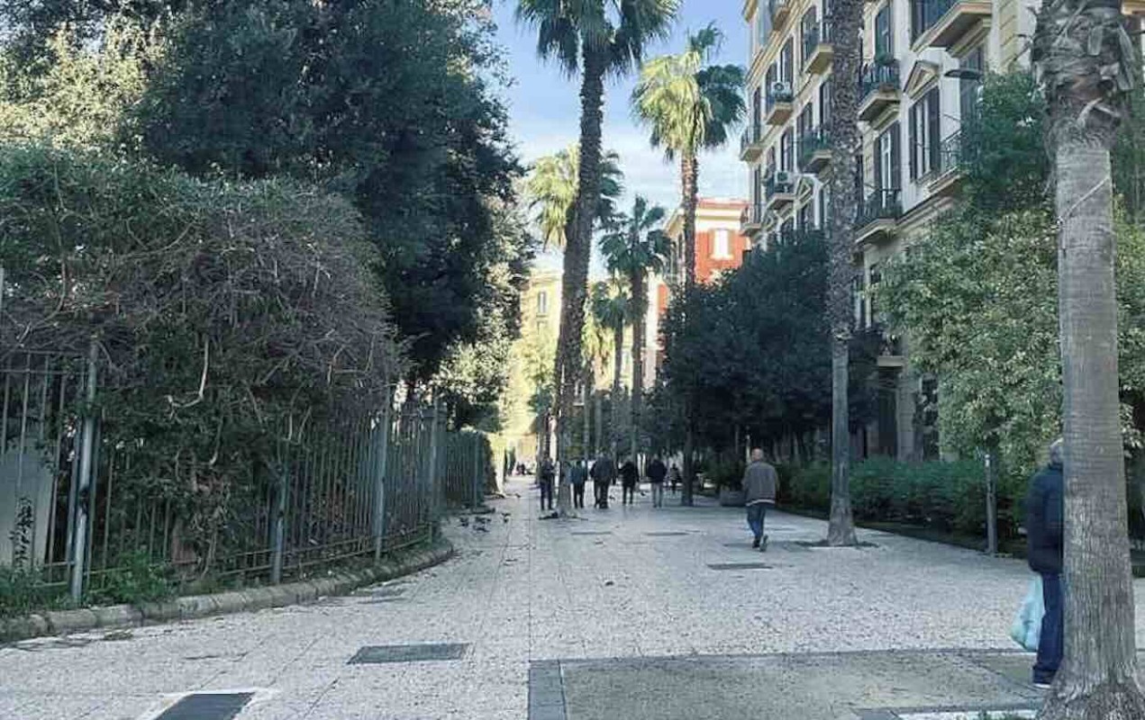 Allerta nel parco Mascagna: residenti chiedono interventi urgenti per la sicurezza delle aree pedonali