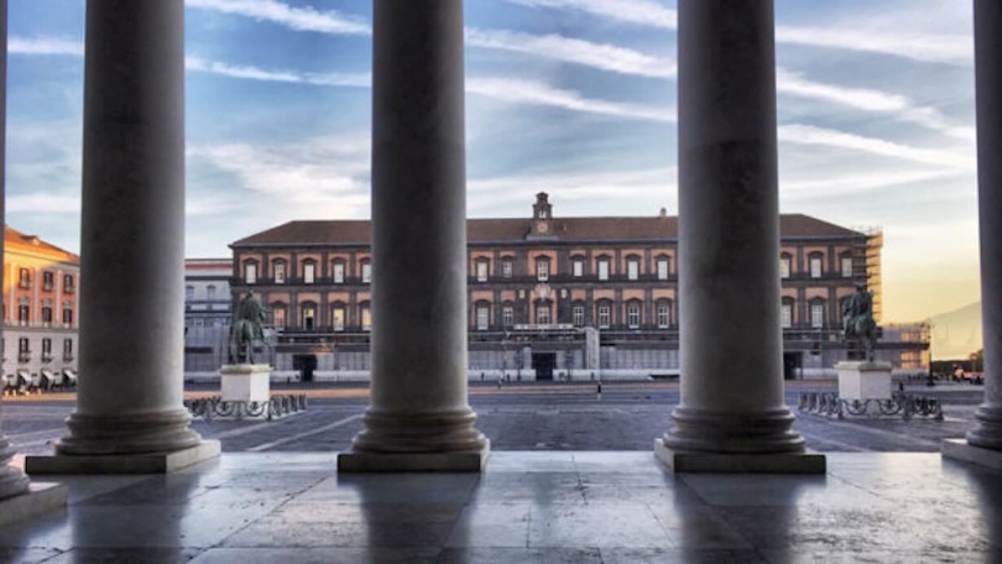 Rinasce Piazza del Plebiscito: partono i lavori per restaurare le storiche botteghe