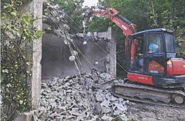 Pimonte, via alla demolizione di immobili abusivi: un passo verso la tutela dell’area protetta