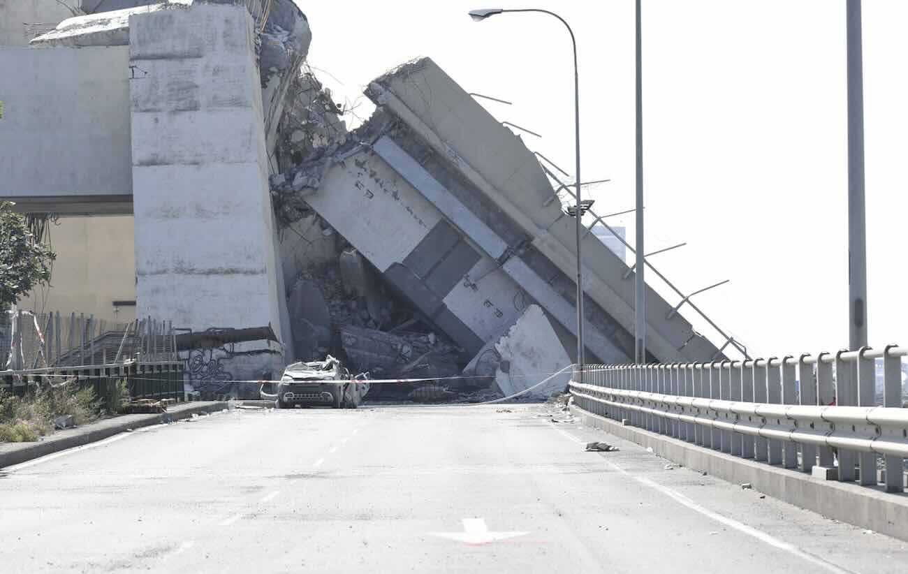 Ponte Morandi, colpo al cuore: 12 anni per Castellucci e pene per i colpevoli di Aspi e Spea