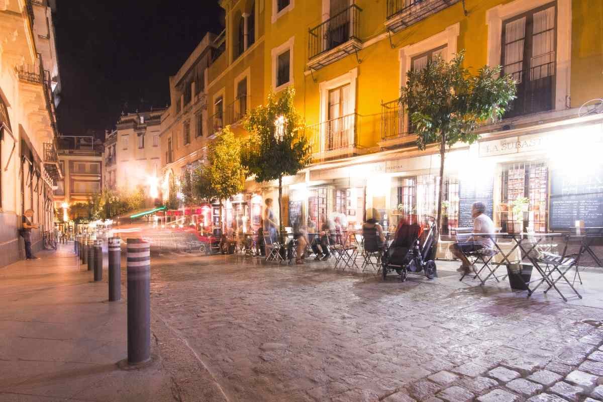 Portici, il cuore della movida napoletana: tra divertimento e nuove avventure