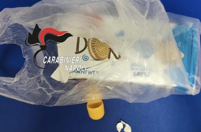 Cocaina camuffata tra i biscotti: scoperto traffico in ospedale a Pozzuoli