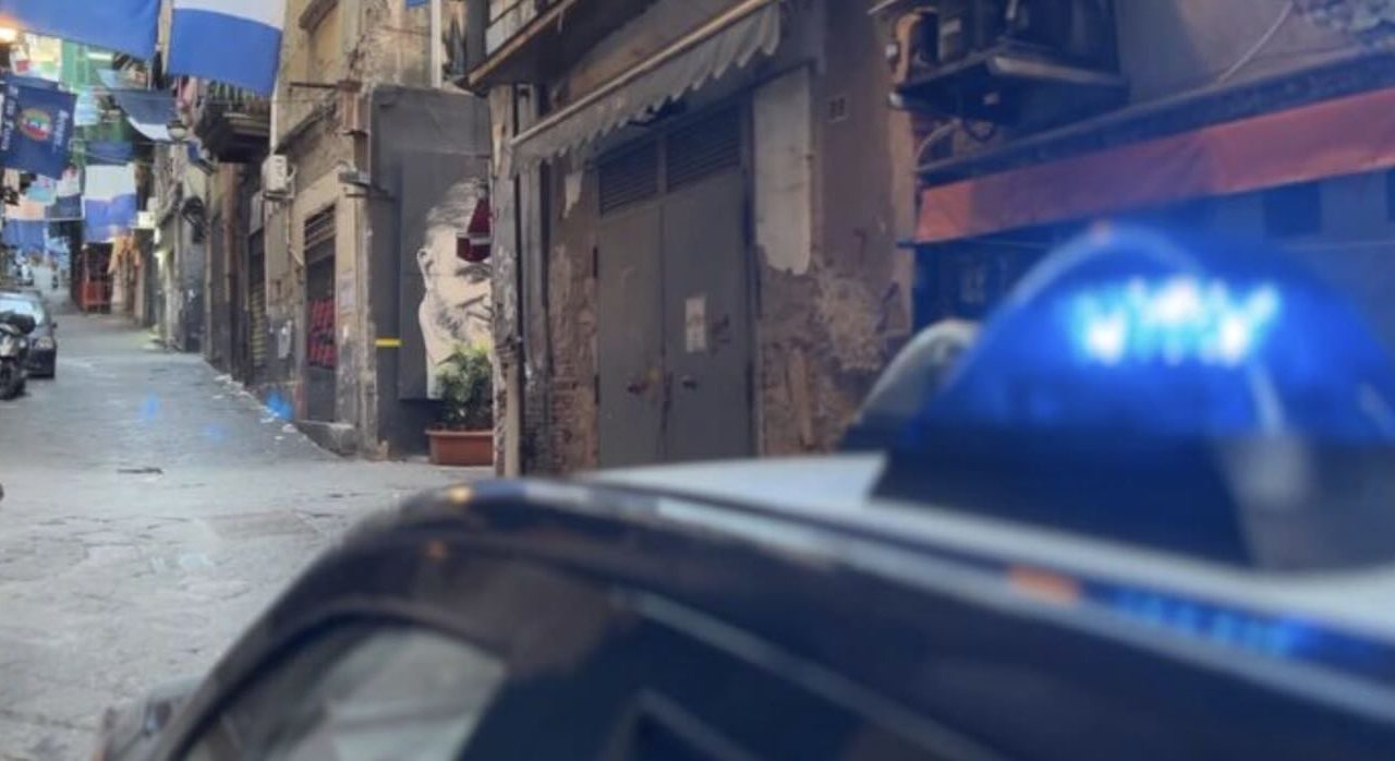 Controlli mirati a Napoli: 320 identificati tra Porta Nolana, Quartieri Spagnoli e Pozzuoli