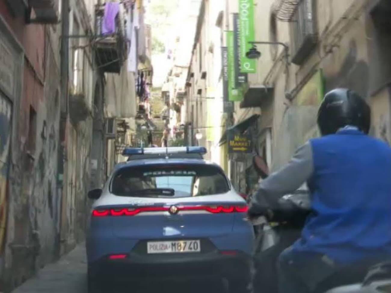 Quartieri Spagnoli, blitz delle forze dell’ordine: il governo risponde alle esigenze dei cittadini