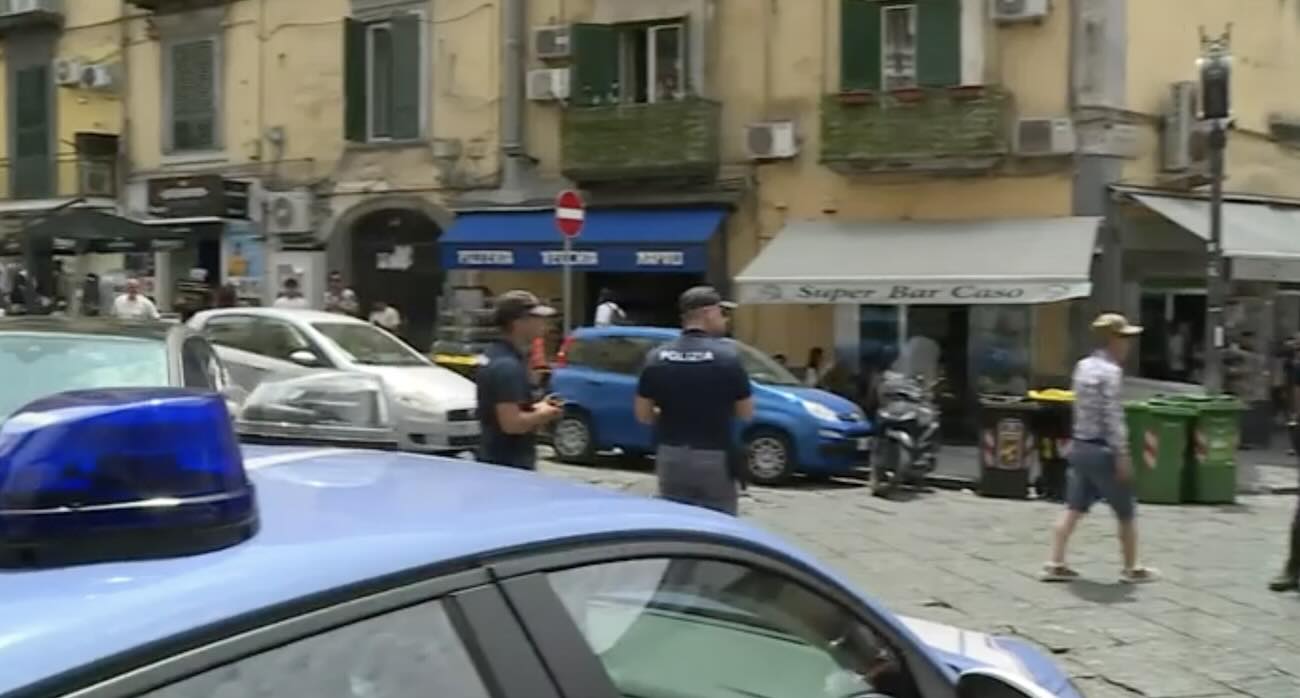 Blitz nei Quartieri Spagnoli: 144 persone controllate nella lotta alla criminalità