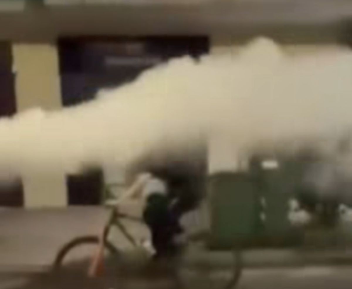 Ciclista aggredito a Salerno: il video dell’incidente diventa virale su TikTok