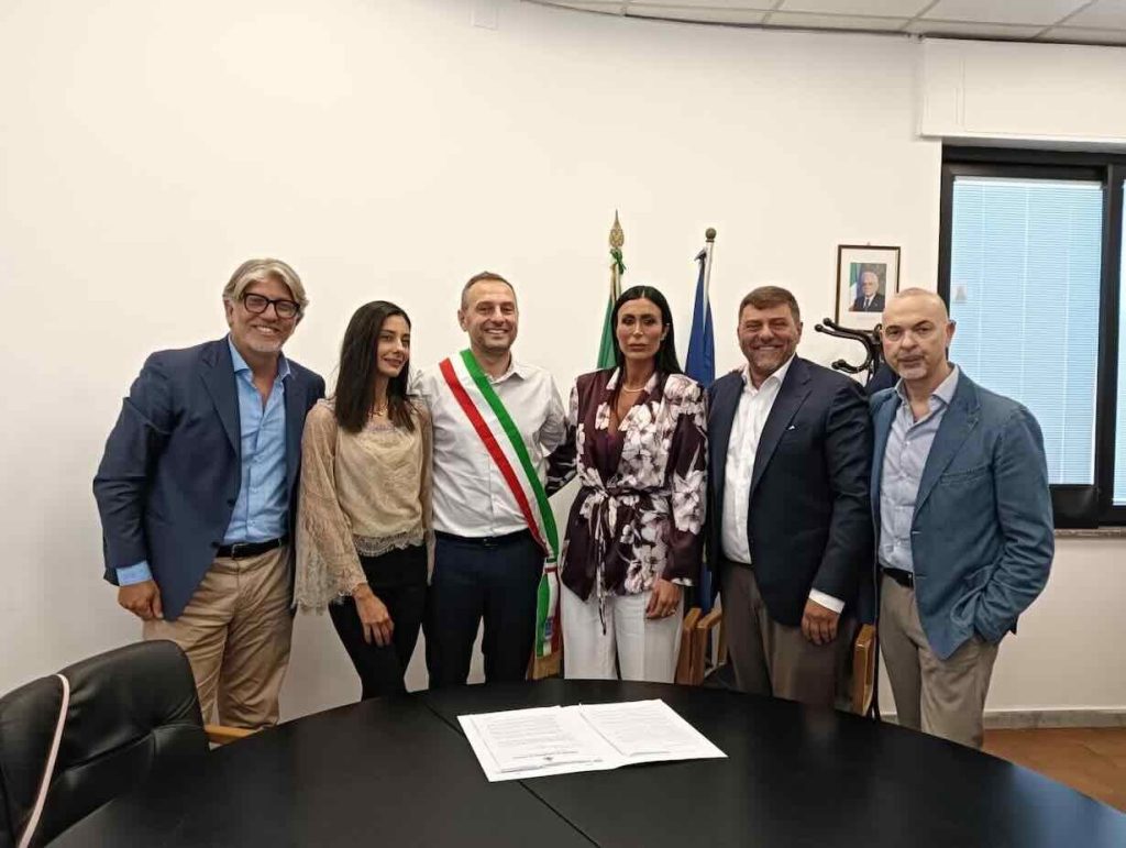 Giunta Schiattarella al via: una squadra pronta a rilanciare Napoli!