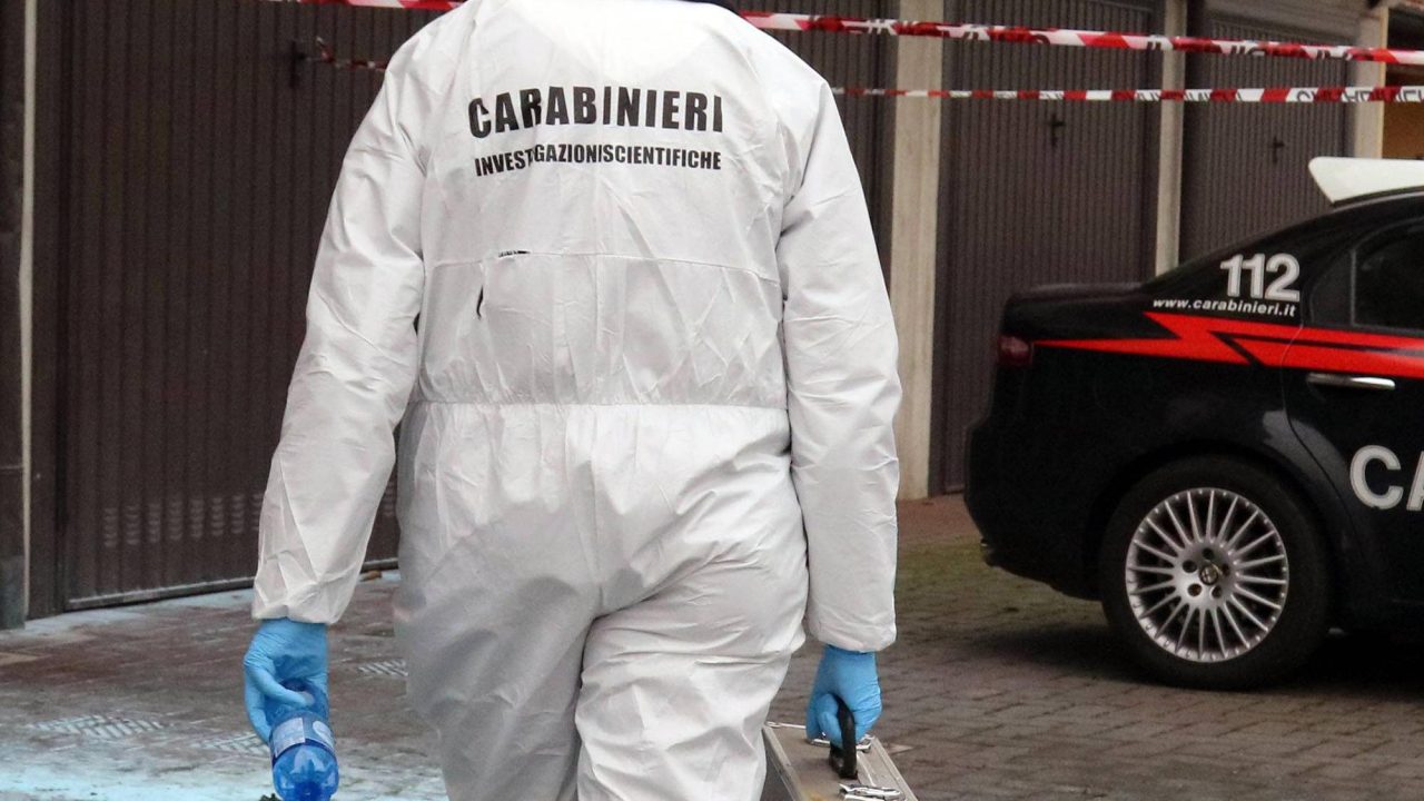 Tragedia a Varcaturo: un giovane in manette per l’omicidio di un pensionato