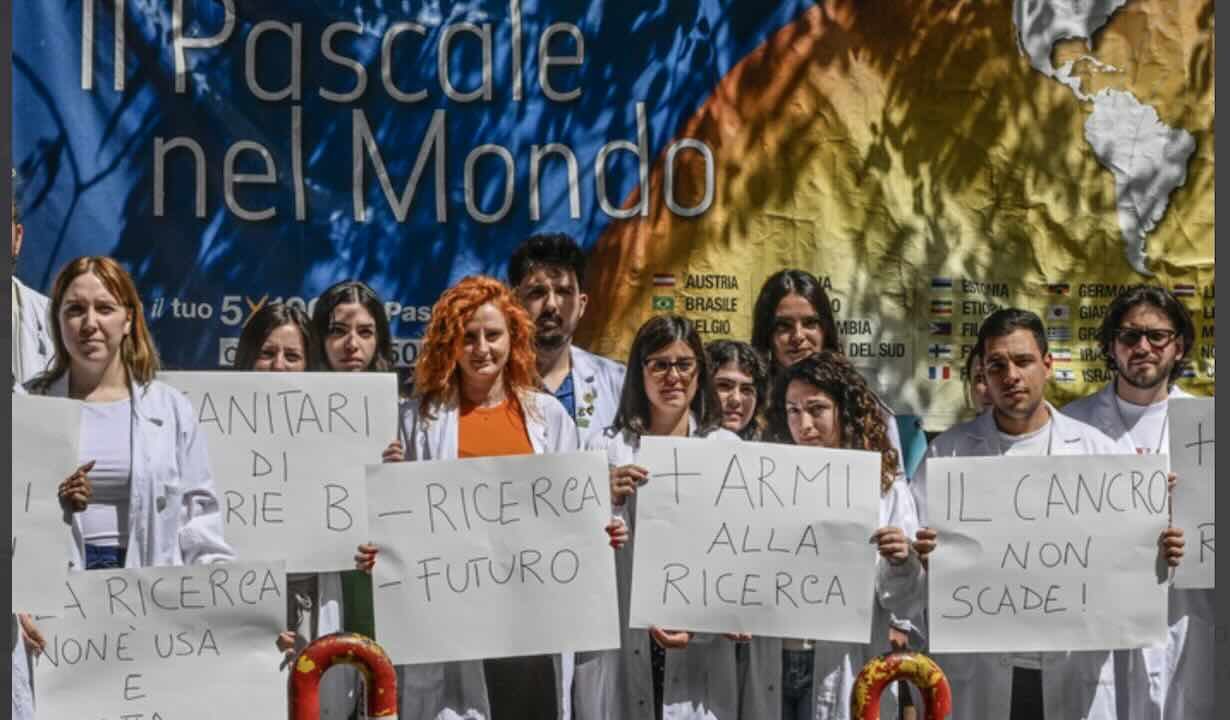 Pascale in fermento: ricercatori oncologici protestano per la precarietà del lavoro