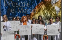 Pascale in fermento: ricercatori oncologici protestano per la precarietà del lavoro