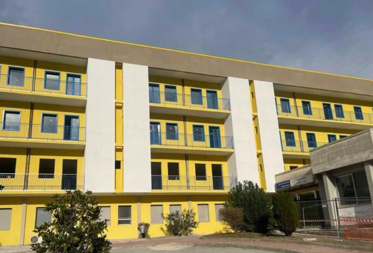 Solofra, incendiato il reparto: 75enne denunciata per fumo durante ossigenoterapia