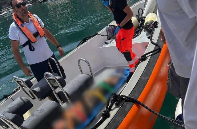 Turista belga in pericolo a Sorrento: salvata dopo una caduta dalla scogliera della Regina Giovanna
