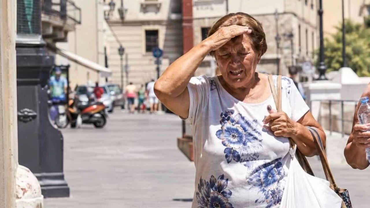Italia divisa dal meteo: temporali al Nord, ma al Sud si superano i 45 gradi!