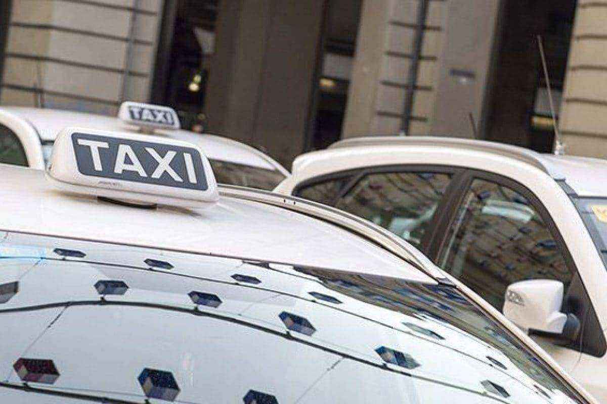 Taxi a Napoli: arriva il numero unico su WhatsApp, intelligenza artificiale in sperimentazione per i…