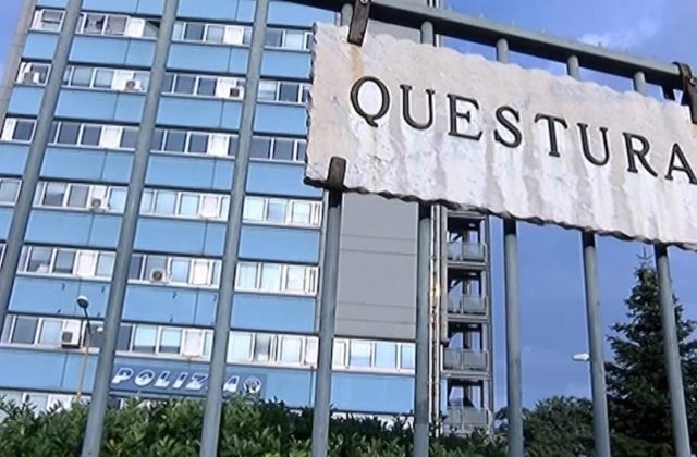 Avellino, tenta violenza sessuale al centro commerciale: shock tra i clienti