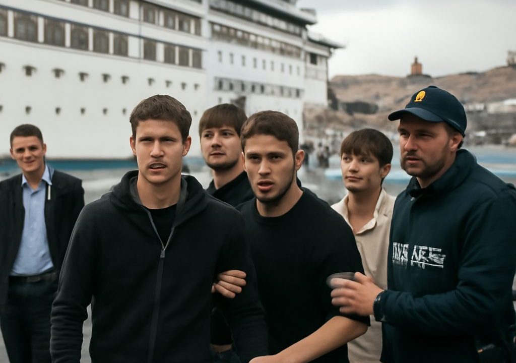 Terrore a bordo: sei hacker seminano panico su nave da crociera a Napoli