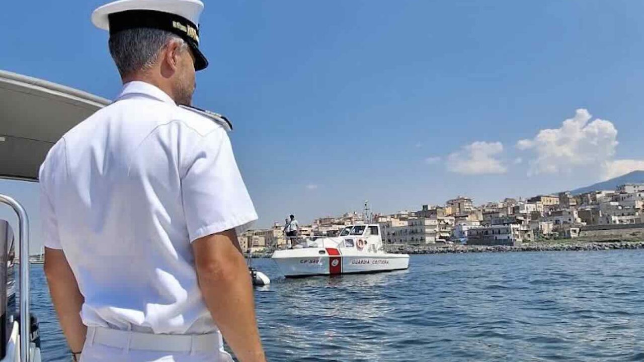 Torre del Greco, controlli rigorosi: multe a 4 stabilimenti balneari per irregolarità