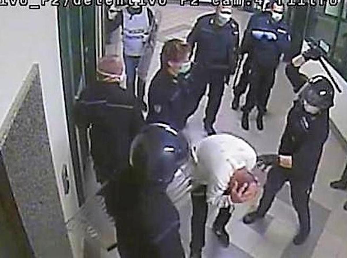 Santa Maria Capua Vetere, la verità nelle immagini: al via il processo sui maltrattamenti della polizia