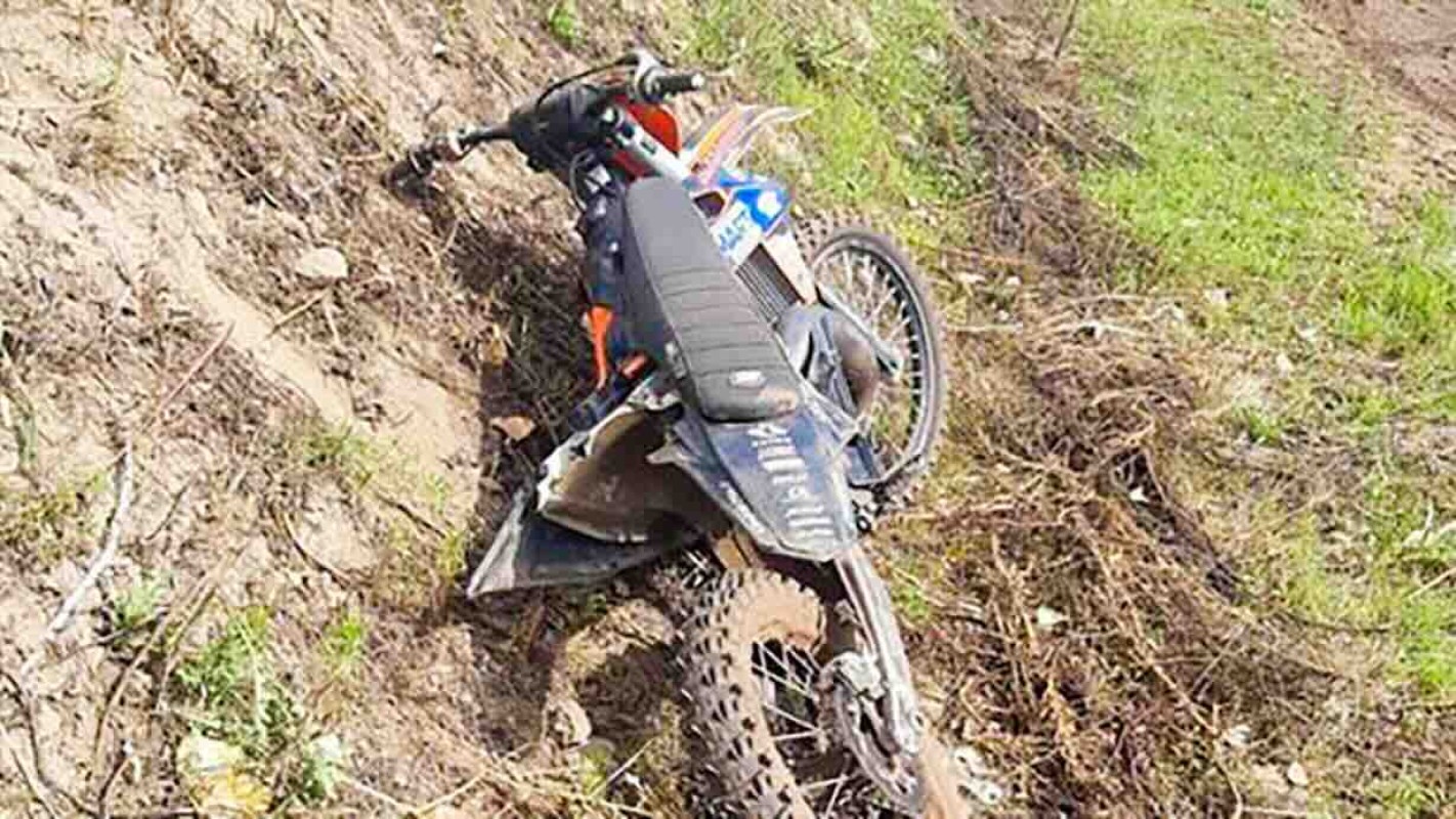 Schianto mortale a Napoli: un giovane di 15 anni perde la vita in un incidente in moto da cross
