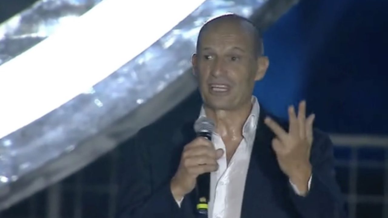 Napoli, Allegri lancia un messaggio alle emozioni: «Il prossimo anno festeggeremo un trofeo insieme!»
