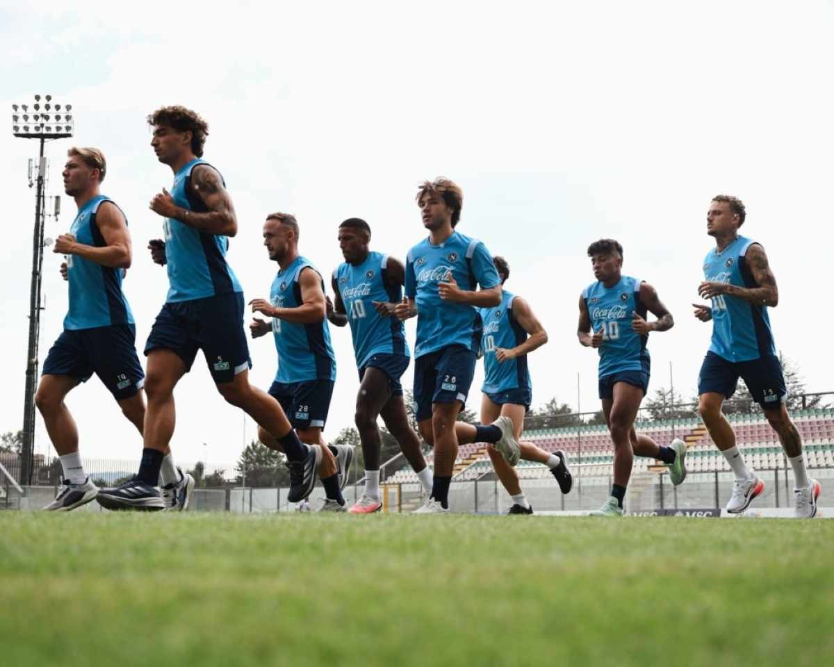 Napoli, rientro in campo: McTominay e Rafa Marin riabbracciano il gruppo, entusiasmo nell’aria!