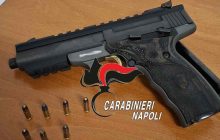 Controllo dei carabinieri a Licola: scovata pistola e munizioni nell’armadio di un 60enne già noto alle forze dell’ordine