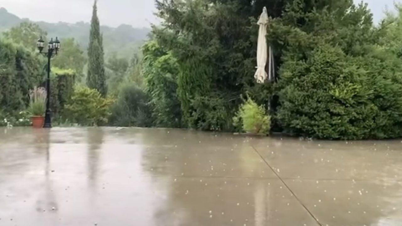 Allerta gialla in Campania: attesi temporali improvvisi che preoccupano i residenti